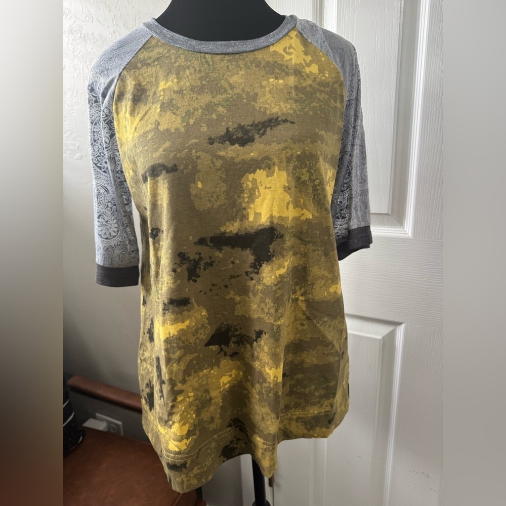 Mystree Camouflage Pattern woman’s quarter sleeve Tee with blue Sleeves